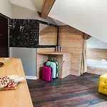 Hostel Valiza *